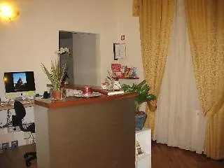 Alojamento de Acomodação e Pequeno-almoço La Locandiera